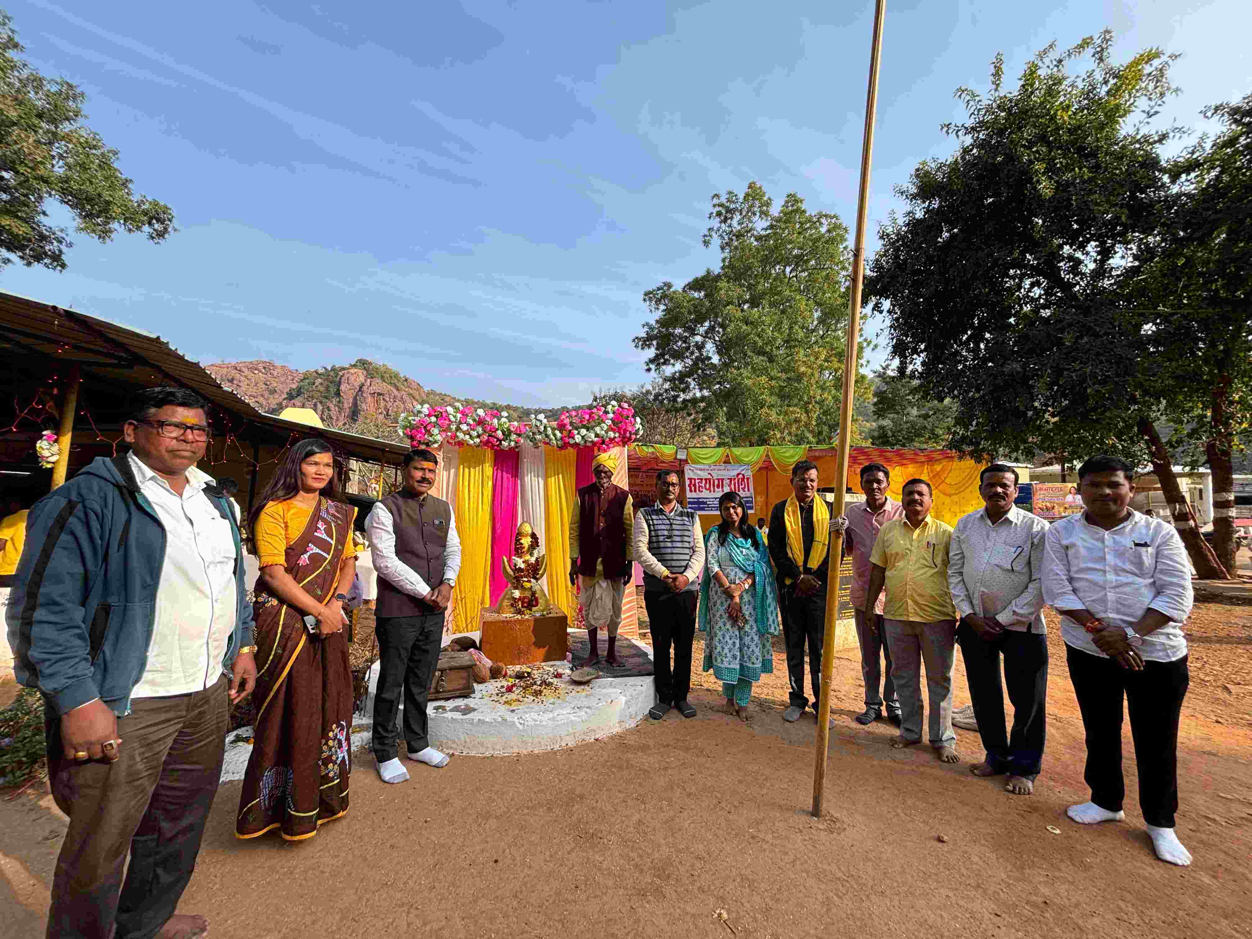 दरेकसा काचरगढ़ राष्ट्रीय गोंडीयन संस्कृतिक महोत्सव मेले में प्रशासनिक अमले की मौजूदगी, व्यवस्थाओं का लिया जायजा